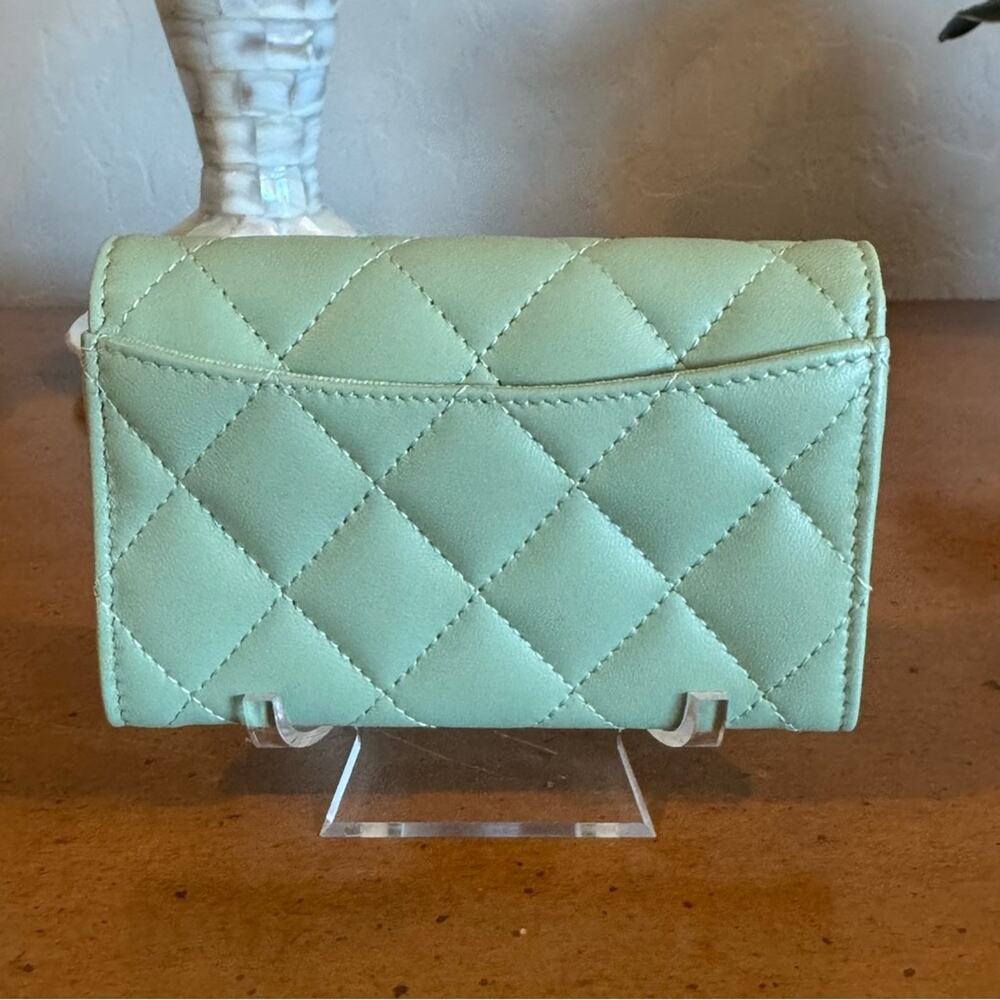 CHANEL Light Green Classic Flap Card Holder Black HW NWT - Picture 7 of 12